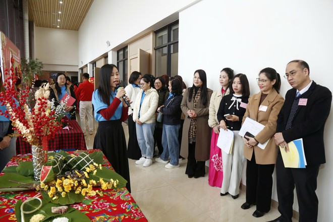 Công đoàn phường Hà Đông tổ chức Chương trình "Tết sum vầy - Xuân ơn Đảng năm 2026- Ảnh 6.