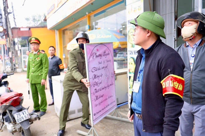 &nbsp;Ban Chỉ đạo 197 xã Yên Bài tiếp tục ra quân kiểm tra, xử lý vi phạm- Ảnh 9.