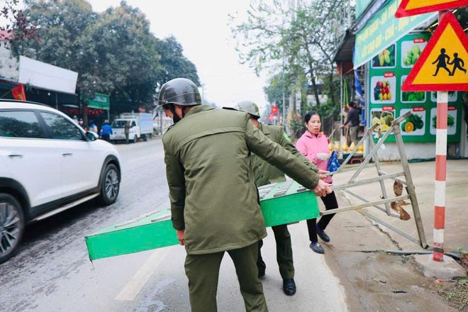 &nbsp;Ban Chỉ đạo 197 xã Yên Bài tiếp tục ra quân kiểm tra, xử lý vi phạm- Ảnh 10.