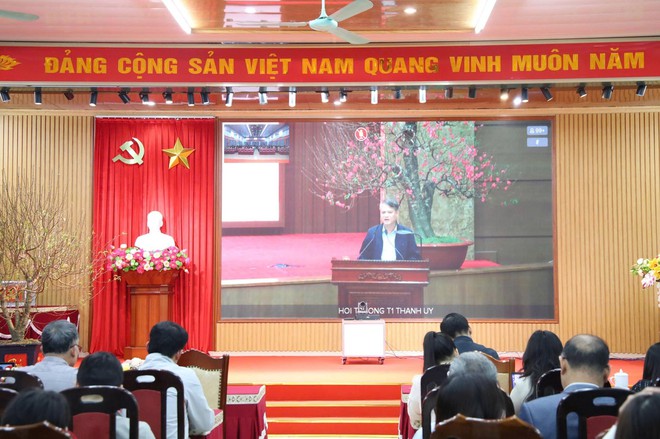 XÃ CỔ ĐÔ THAM DỰ HỘI NGHỊ TẬP HUẤN TRIỂN KHAI 04 THỦ TỤC HÀNH CHÍNH CỦA ĐẢNGTRÊN CỔNG DỊCH VỤ CÔNG QUỐC GIA- Ảnh 2.