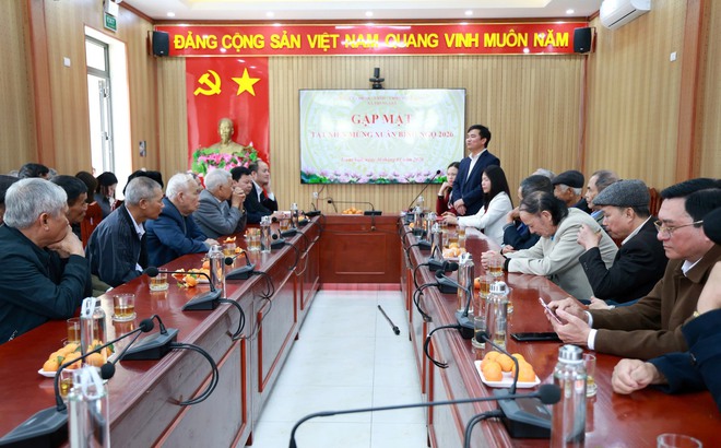 TRUNG GIÃ GẶP MẶT CÁN BỘ CHỦ CHỐT CÁC THỜI KỲ 
NHÂN DỊP CHUẨN BỊ ĐÓN XUÂN BÍNH NGỌ 2026- Ảnh 6.