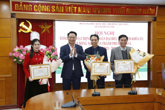 Hội nghị tổng kết hoạt động của Đoàn ĐBQH, HĐND thành phố Hà Nội- Ảnh 4.