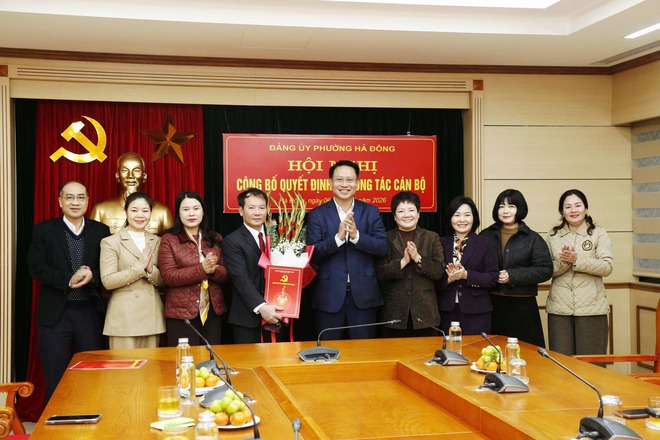 Đồng chí Nguyễn Cao Kỳ được bổ nhiệm giữ chức vụ Phó Trưởng ban Xây dựng Đảng phường Hà Đông- Ảnh 2.