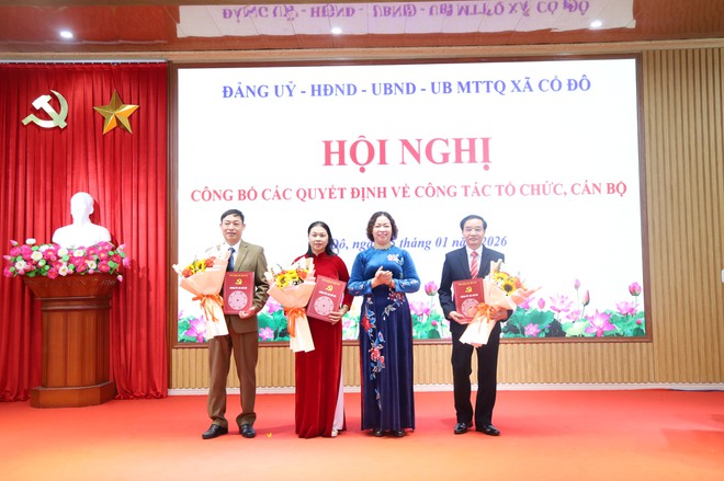 XÃ CỔ ĐÔ TỔ CHỨC LỄ CHÀO CỜ ĐẦU TUẦN THÁNG 01/2026, CÔNG BỐ CÁC QUYẾT ĐỊNH VỀ CÔNG TÁC CÁN BỘ VÀ TRIỂN KHAI NHIỆM VỤ TRỌNG TÂM- Ảnh 3.