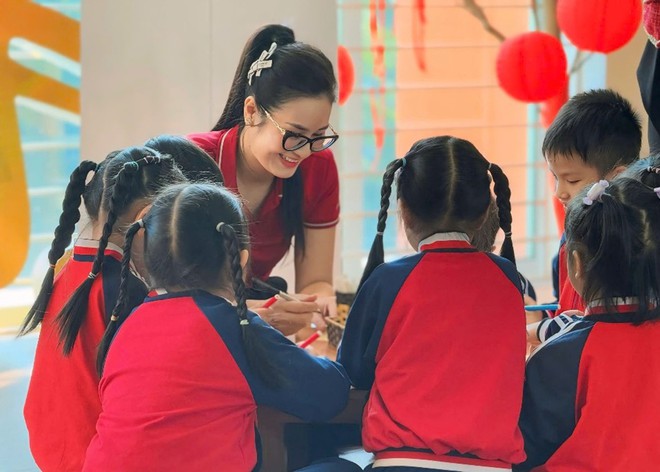 Cô giáo Nguyễn Thị Hương Trang - Bông hoa rực rỡ trong Vườn hoa đẹp của Trường MN Đô thị Việt Hưng- Ảnh 13.