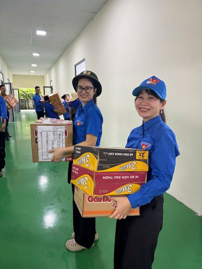 Cô giáo Nguyễn Thị Hương Trang - Bông hoa rực rỡ trong Vườn hoa đẹp của Trường MN Đô thị Việt Hưng- Ảnh 11.