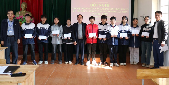UBND xã Hoà Phú gặp mặt, động viên đội tuyển học sinh giỏi lớp 9 dự thi cấp Thành phố- Ảnh 4.