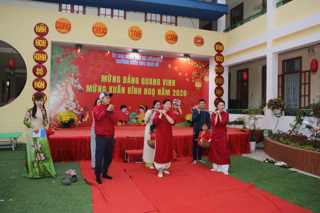 Chương trình: “Mừng Đảng quang vinh - Mừng Xuân Bính Ngọ 2026” tại Trường Mầm non Ninh Sở- Ảnh 3.
