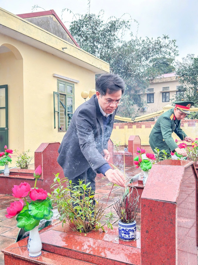 Xã Yên Bài tổ chức Lễ viếng nghĩa trang liệt sĩ nhân dịp tết nguyên đán Bính Ngọ năm 2026- Ảnh 4.