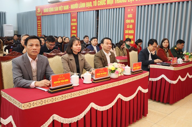 ĐẢNG ỦY – HĐND – UBND – ỦY BAN MTTQ XÃ CỔ ĐÔ TỔ CHỨC HỘI NGHỊ GẶP MẶT CÁN BỘ, CÔNG CHỨC, VIÊN CHỨC, NGƯỜI LAO ĐỘNG VÀ BÍ THƯ CÁC CHI, ĐẢNG BỘ, LÃNH ĐẠO CHỦ CHỐT CÁC THÔN- Ảnh 3.