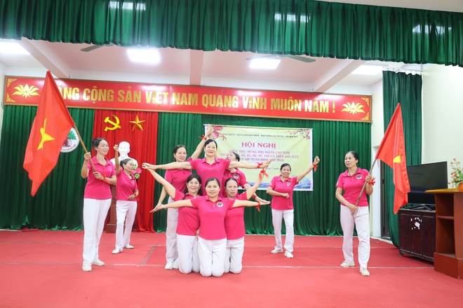 Thôn Phụ Chính, xã Hòa Phú trang trọng tổ chức hội nghị mừng thọ các cụ cao niên năm 2026- Ảnh 3.