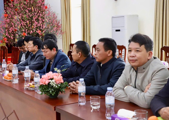 Xã Hồng Vân gặp mặt chức sắc tôn giáo nhân dịp Tết Nguyên đán Bính Ngọ 2026. - Ảnh 4.