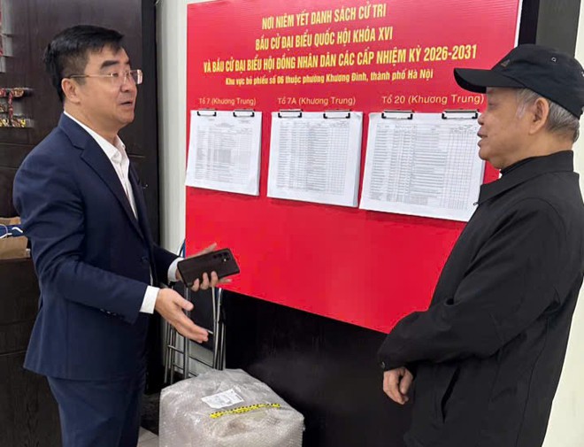 Kiểm tra công tác chuẩn bị bầu cử tại các khu vực bỏ phiếu trên địa bàn phường- Ảnh 1.