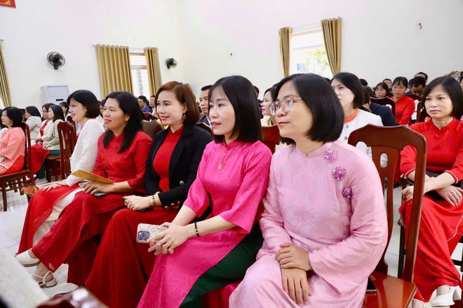 Xã Hồng Vân tổ chức hội nghị cán bộ, công chức, viên chức, người lao động khối cơ quan xã nhân dịp Tết Nguyên đán Bính Ngọ 2026- Ảnh 8.