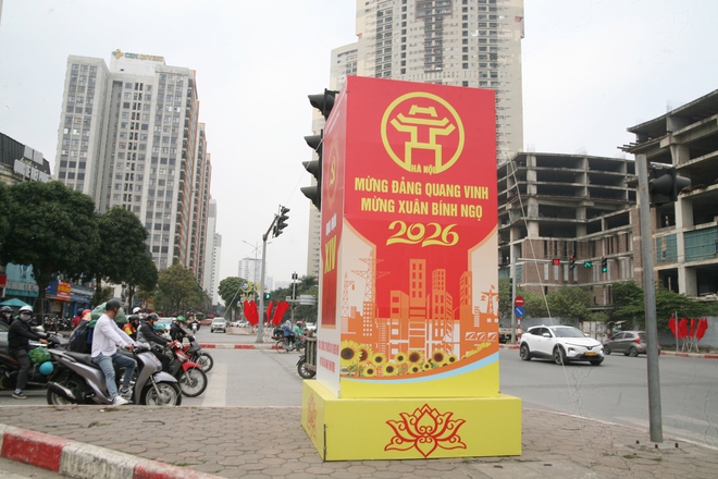 Tăng cường tuyên truyền, trang trí cổ động trực quan Mừng Đảng, Mừng Xuân Bính Ngọ năm 2026- Ảnh 2.