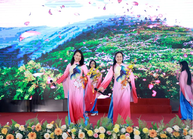 XÃ TRUNG GIÃ TỔ CHỨC HỘI NGHỊ CÁN BỘ, CÔNG CHỨC, VIÊN CHỨC, NGƯỜI LAO ĐỘNG NĂM 2026- Ảnh 10.