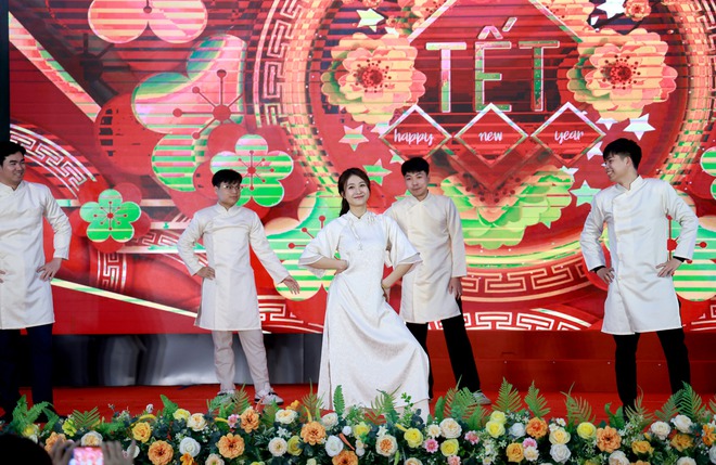 XÃ TRUNG GIÃ TỔ CHỨC HỘI NGHỊ CÁN BỘ, CÔNG CHỨC, VIÊN CHỨC, NGƯỜI LAO ĐỘNG NĂM 2026- Ảnh 5.