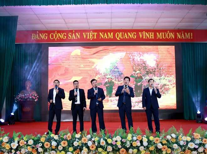 XÃ TRUNG GIÃ TỔ CHỨC HỘI NGHỊ CÁN BỘ, CÔNG CHỨC, VIÊN CHỨC, NGƯỜI LAO ĐỘNG NĂM 2026- Ảnh 8.
