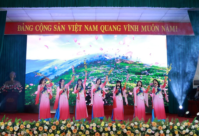 XÃ TRUNG GIÃ TỔ CHỨC HỘI NGHỊ CÁN BỘ, CÔNG CHỨC, VIÊN CHỨC, NGƯỜI LAO ĐỘNG NĂM 2026- Ảnh 11.