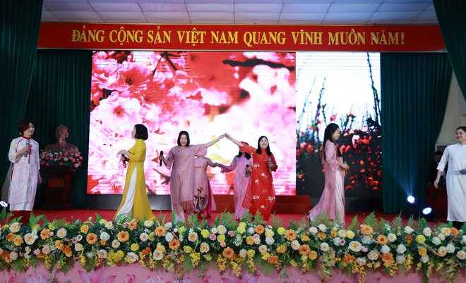 XÃ TRUNG GIÃ TỔ CHỨC HỘI NGHỊ CÁN BỘ, CÔNG CHỨC, VIÊN CHỨC, NGƯỜI LAO ĐỘNG NĂM 2026- Ảnh 17.