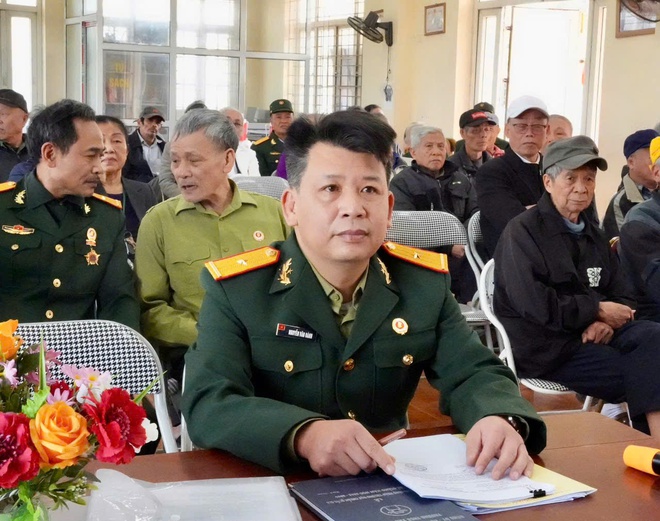 Gần 200 hội viên Hội CCB xã Hồng Vân được nghe thông báo nhanh kết quả Đại hội đại biểu toàn quốc lần thứ XIV của Đảng - Ảnh 2.