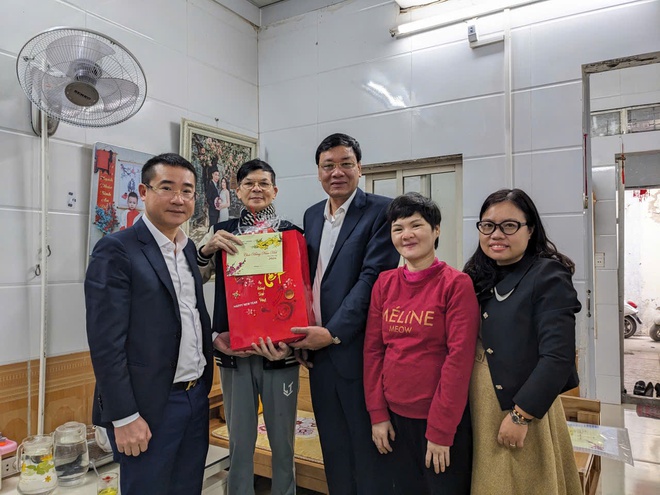 Khương Đình: Thăm hỏi, tặng quà các gia đình người có công với cách mạng và người cao tuổi tròn 100- Ảnh 16.