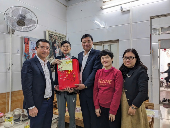 Khương Đình: Thăm hỏi, tặng quà các gia đình người có công với cách mạng và người cao tuổi tròn 100- Ảnh 18.