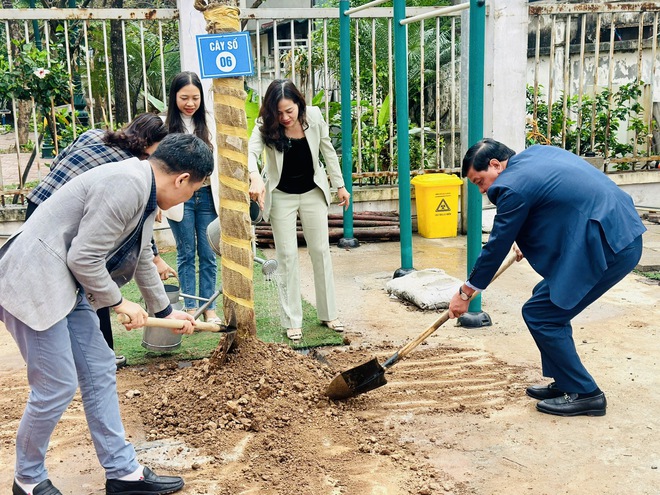 Phường Khương Đình tổ chức Lễ phát động “Tết trồng cây đời đời nhớ ơn Bác Hồ” Xuân Bính Ngọ 2026- Ảnh 9.