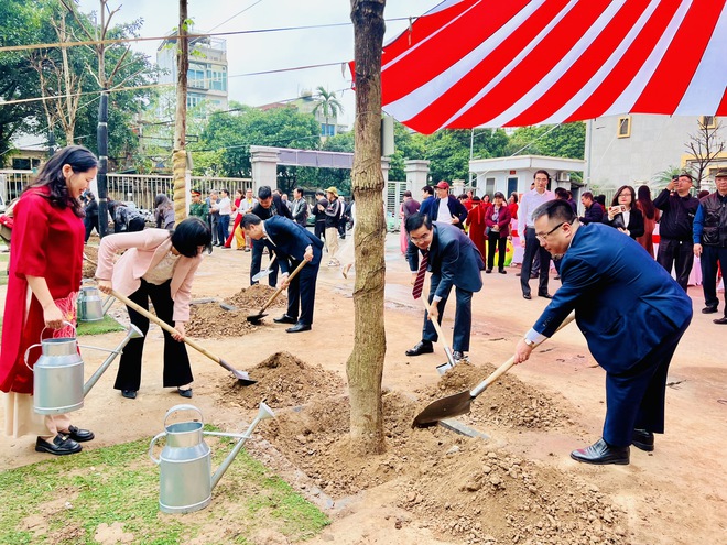 Phường Khương Đình tổ chức Lễ phát động “Tết trồng cây đời đời nhớ ơn Bác Hồ” Xuân Bính Ngọ 2026- Ảnh 6.