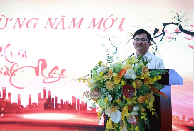 THƯỜNG TRỰC ĐẢNG ỦY XÃ TRUNG GIÃ THĂM, ĐỘNG VIÊN, TẶNG QUÀ CÁC ĐƠN VỊ TRỰC TẾT NGUYÊN ĐÁN- Ảnh 11.