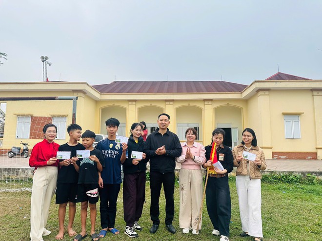 TRUNG GIÃ RỘN RÀNG SẮC XUÂN – CÁC THÔN TƯNG BỪNG TỔ CHỨC CÁC HOẠT ĐỘNG VĂN HÓA, VĂN NGHỆ, THỂ DỤC THỂ THAO VÀ CÁC TRÒ CHƠI DÂN GIAN  MỪNG TẾT BÍNH NGỌ 2026 - Ảnh 11.