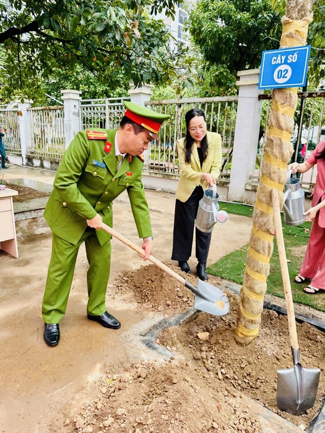 Phường Khương Đình tổ chức Lễ phát động “Tết trồng cây đời đời nhớ ơn Bác Hồ” Xuân Bính Ngọ 2026- Ảnh 12.