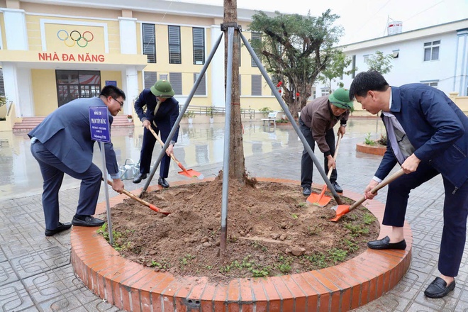 Xã Hồng Vân tổ chức lễ khánh thành công trình Trường Tiểu học Vân Tảo và phát động “Tết trồng cây đời đời nhớ ơn Bác Hồ” Xuân Bính Ngọ 2026- Ảnh 5.