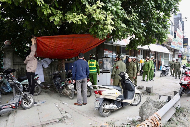 Công an xã Hồng Vân giữ trọn bình yên để nhân dân vui Xuân, đón Tết- Ảnh 7.