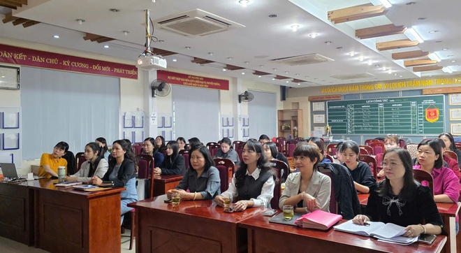 Đảng bộ phường Khương Đình nghiêm túc tổ chức Hội nghị trực tuyến học tập, quán triệt các nghị quyết quan trọng của BCH Trung ương.- Ảnh 10.