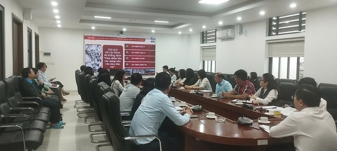 Đảng bộ phường Khương Đình nghiêm túc tổ chức Hội nghị trực tuyến học tập, quán triệt các nghị quyết quan trọng của BCH Trung ương.- Ảnh 3.