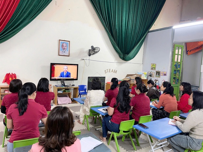 Đảng bộ phường Khương Đình nghiêm túc tổ chức Hội nghị trực tuyến học tập, quán triệt các nghị quyết quan trọng của BCH Trung ương.- Ảnh 12.