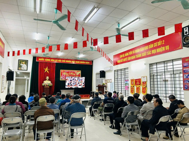 Đảng bộ phường Khương Đình nghiêm túc tổ chức Hội nghị trực tuyến học tập, quán triệt các nghị quyết quan trọng của BCH Trung ương.- Ảnh 27.