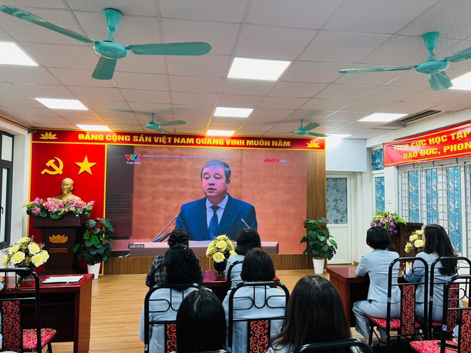 Đảng bộ phường Khương Đình nghiêm túc tổ chức Hội nghị trực tuyến học tập, quán triệt các nghị quyết quan trọng của BCH Trung ương.- Ảnh 28.