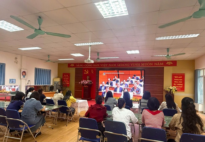 Đảng bộ phường Khương Đình nghiêm túc tổ chức Hội nghị trực tuyến học tập, quán triệt các nghị quyết quan trọng của BCH Trung ương.- Ảnh 31.