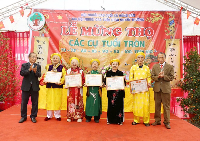 Thôn Duyên Trường và Thôn Bạch Liên tổ chức Lễ mừng thọ, chúc thọ cho các cụ cao tuổi đầu xuân Bính Ngọ 2026- Ảnh 3.