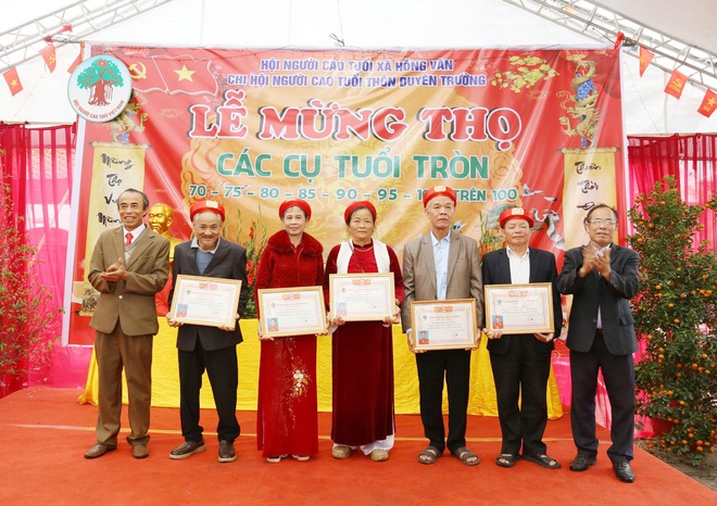 Thôn Duyên Trường và Thôn Bạch Liên tổ chức Lễ mừng thọ, chúc thọ cho các cụ cao tuổi đầu xuân Bính Ngọ 2026- Ảnh 1.