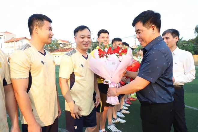 Giao hữu bóng đá mừng Đảng – mừng Xuân Bính Ngọ 2026 và hướng tới chào mừng cuộc bầu cử đại biểu Quốc hội và đại biểu Hội đồng nhân dân các cấp nhiệm kỳ 2026-2031- Ảnh 2.