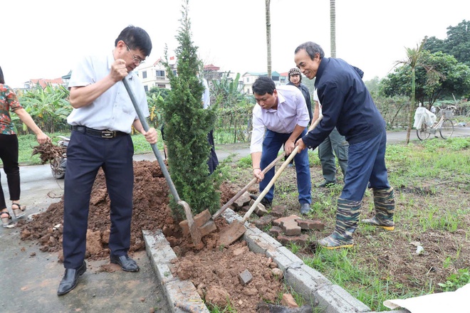 Thôn Duyên Trường hưởng ứng “Tết trồng cây đời đời nhớ ơn Bác Hồ” - Ảnh 6.