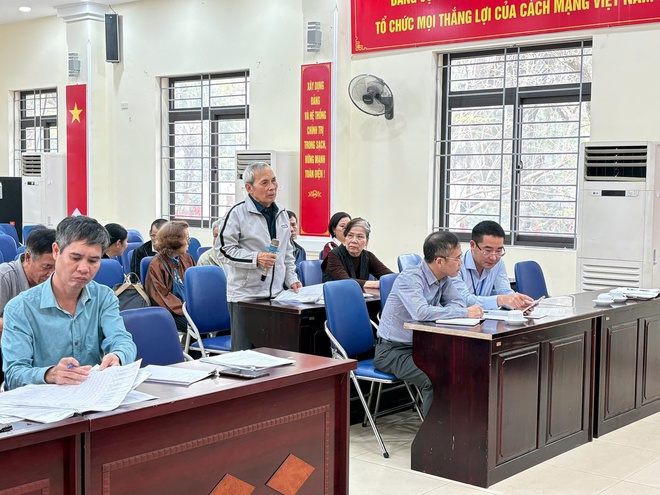 Phường Khương Đình tổ chức lấy ý kiến nhân dân về phương án bồi thường, hỗ trợ, tái định cư dự án đường vành đai 2,5- Ảnh 4.