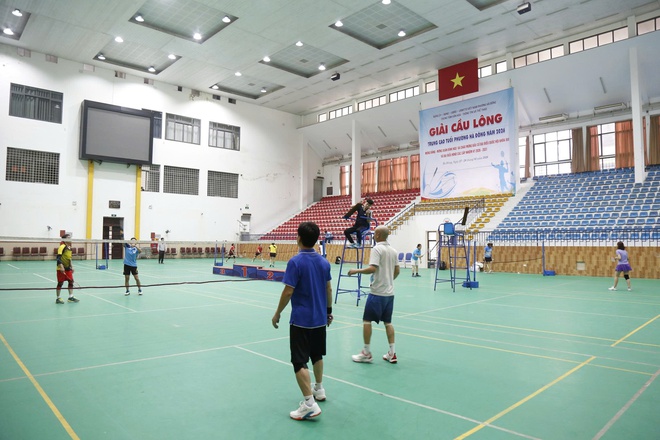 Sôi nổi giải cầu lông trung- cao tuổi phường Hà Đông năm 2026- Ảnh 2.