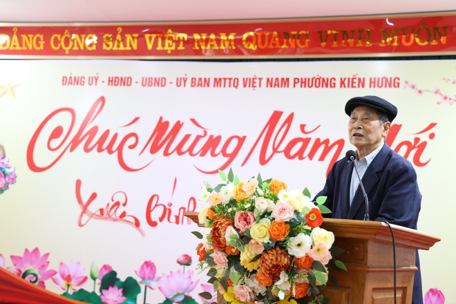 Đảng ủy - HĐND - UBND - Ủy ban MTTQ Việt Nam phường Kiến Hưng tổ chức gặp mặt các đồng chí nguyên lãnh đạo Thành phố, quận Hà Đông trên địa bàn phường, nguyên lãnh đạo phường Kiến Hưng và phường Phú La (cũ) qua các thời kỳ- Ảnh 3.