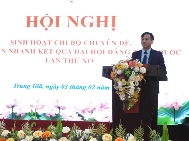 ĐẢNG BỘ CÁC CƠ QUAN ĐẢNG XÃ TRUNG GIÃ TỔ CHỨC SINH HOẠT CHUYÊN ĐỀ TÌM HIỂU NỘI DUNG CỐT LÕI TRONG CÁC VĂN KIỆN ĐẠI HỘI XIV CỦA ĐẢNG- Ảnh 4.