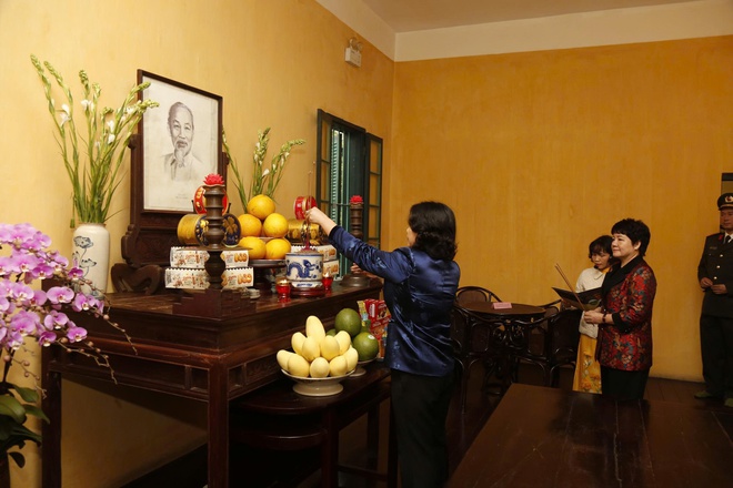 Lãnh đạo phường Hà Đông viếng nghĩa trang Liệt sĩ trên địa bàn phường- Ảnh 9.