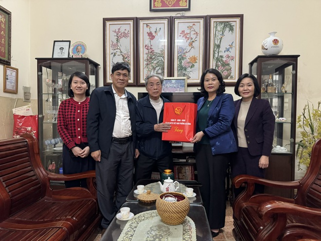 Phường Hà Đông thăm, tặng quà người có công nhân dịp Tết Nguyên đán Bính Ngọ năm 2026- Ảnh 7.
